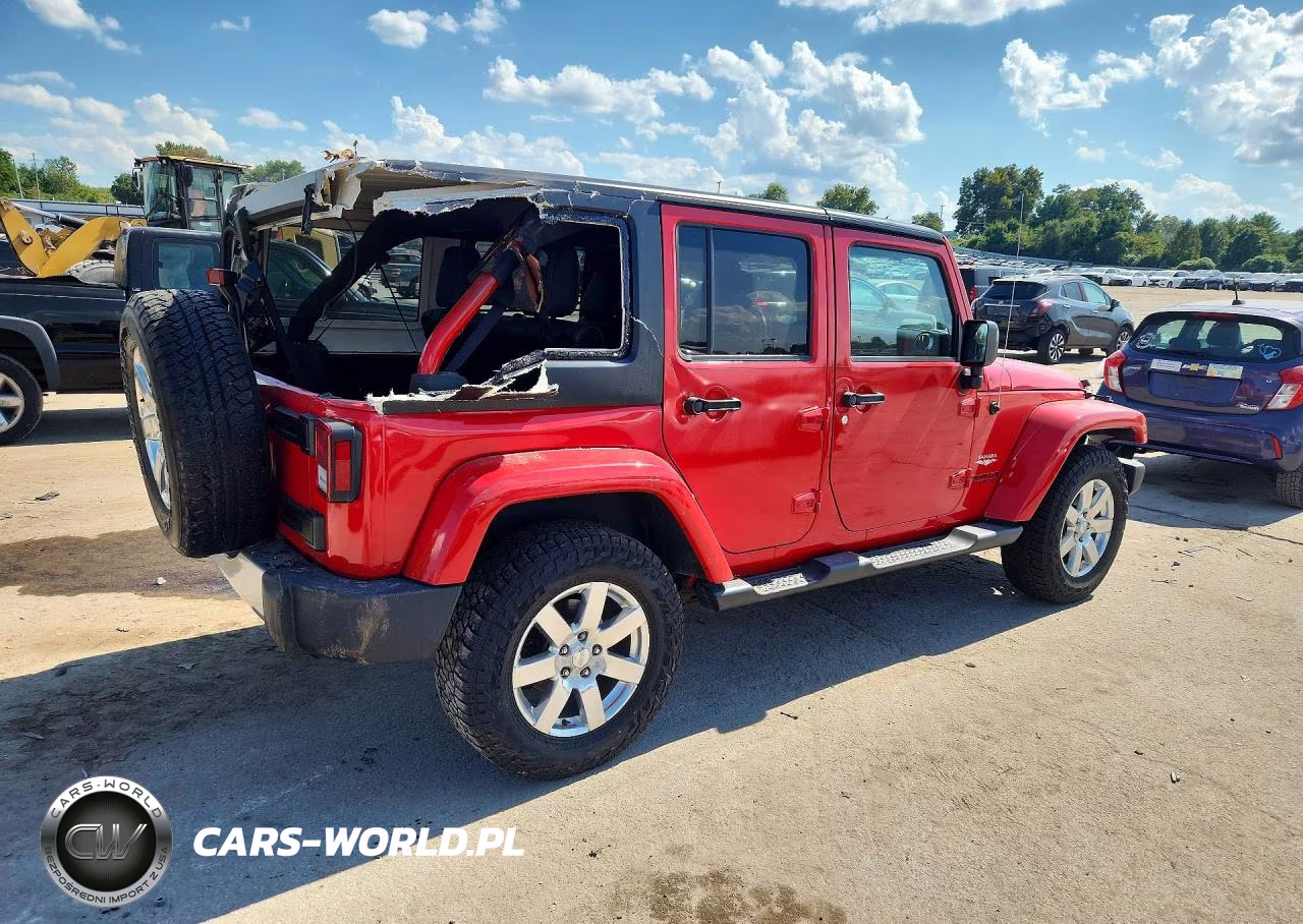 2015 Jeep Wrangler Unlimited Sahara VIN:1C4HJWEG5FL529590 - 3