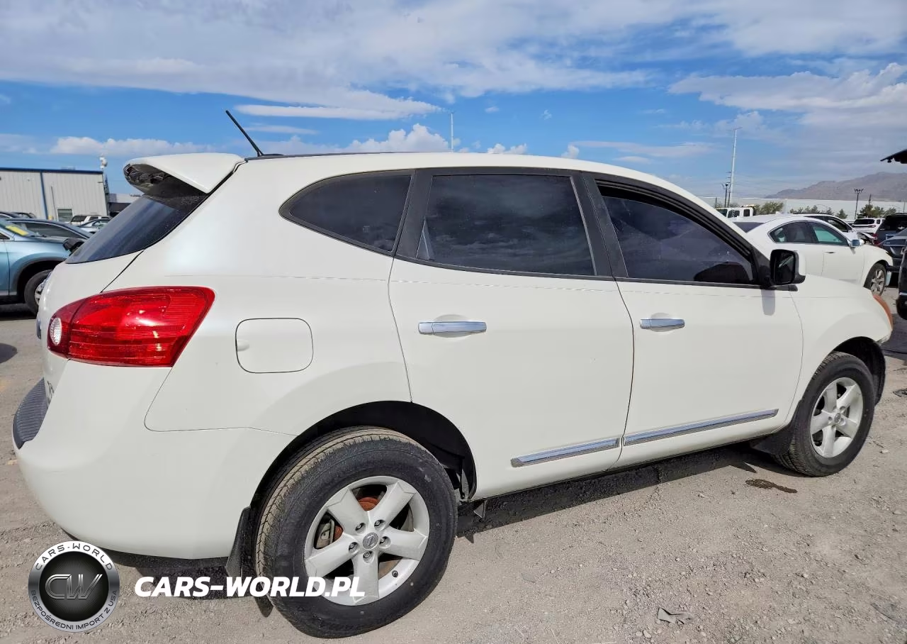 2013 Nissan Rogue S VIN:JN8AS5MT2DW550873 - 3