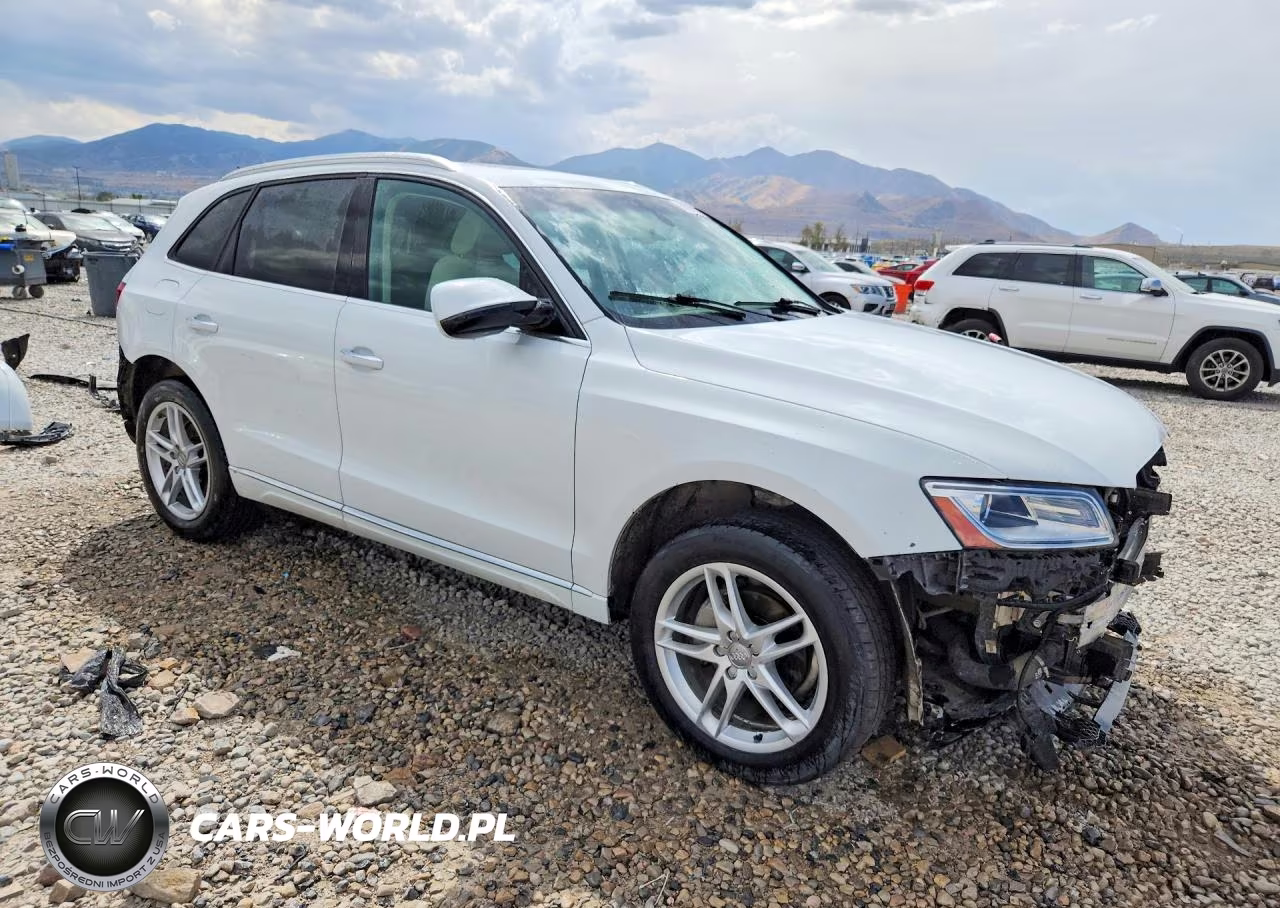 2016 Audi Q5 Premium Plus VIN:WA1L2AFP1GA130286 - 4