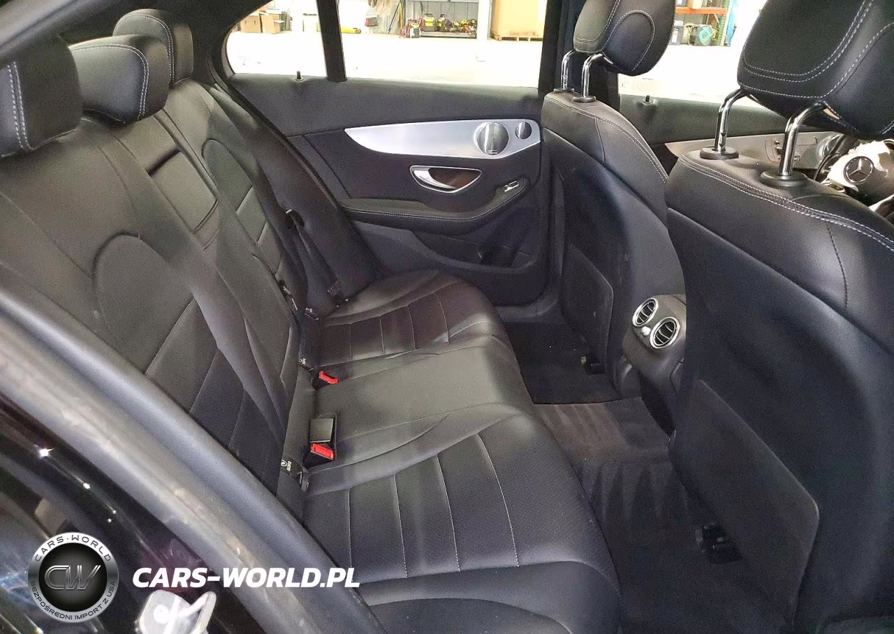 2019 Mercedes-Benz C 300 4Matic VIN:55SWF8EB4KU300998 - 10