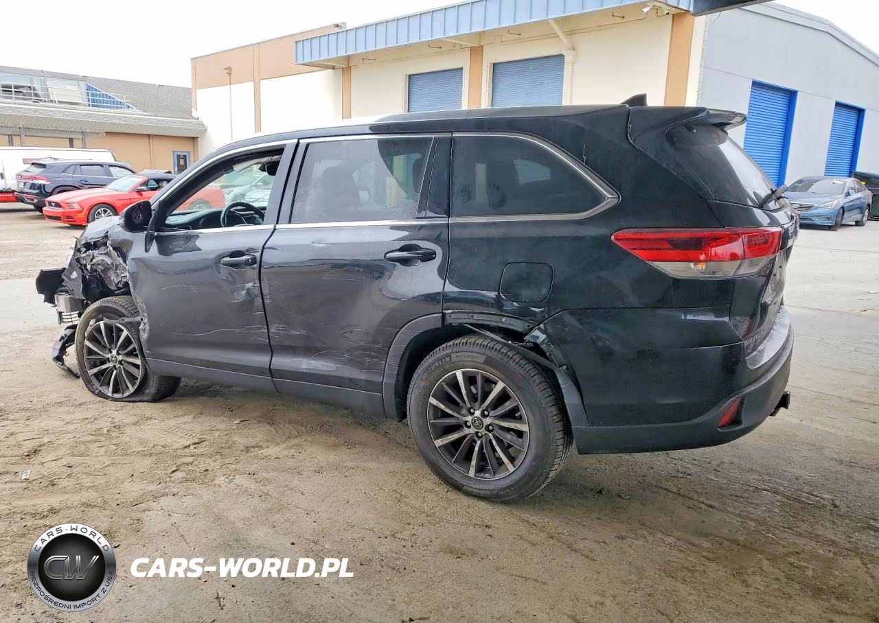 2019 Toyota Highlander Xle VIN:5TDKZRFH6KS345095 - 2