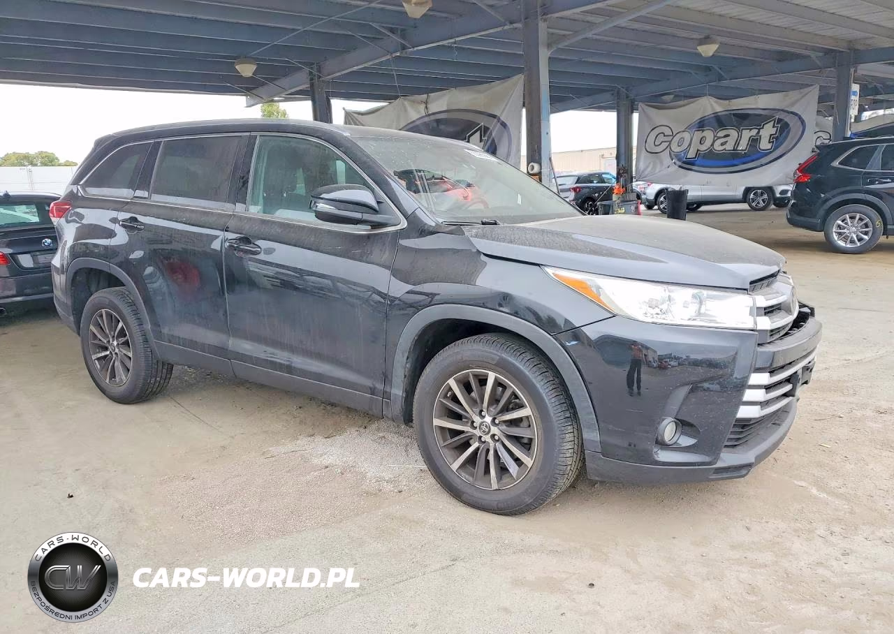 2019 Toyota Highlander Xle VIN:5TDKZRFH6KS345095 - 4