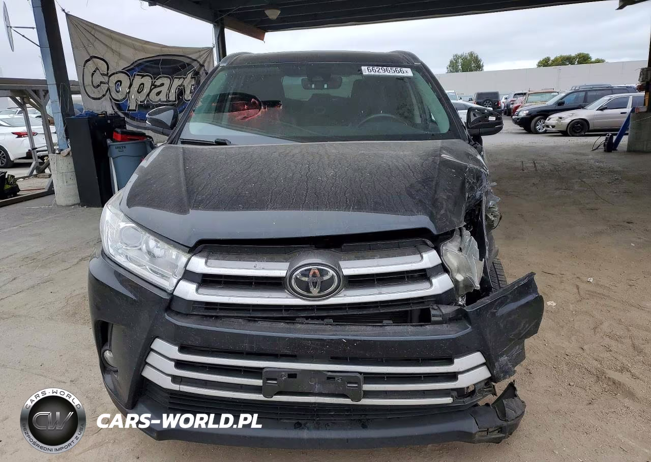 2019 Toyota Highlander Xle VIN:5TDKZRFH6KS345095 - 5