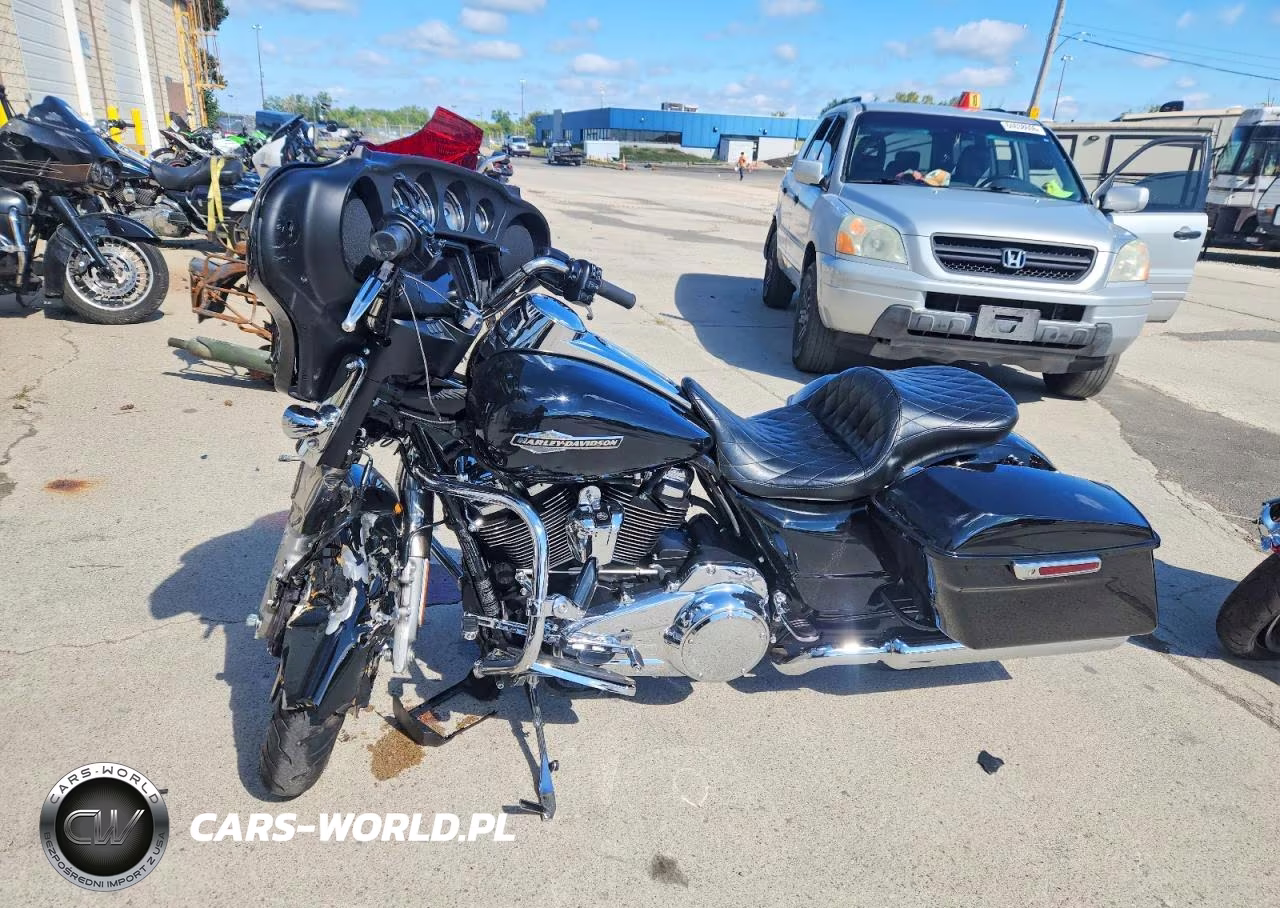 2023 Harley-Davidson Flhx VIN:1HD1KBC19PB680475 - 3