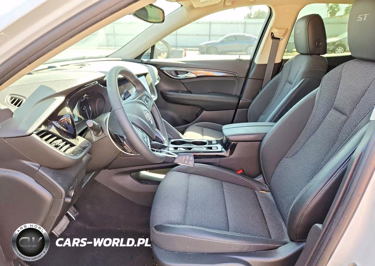 2023 Buick Envision Preferred VIN:LRBFZMR47PD203594 - 7