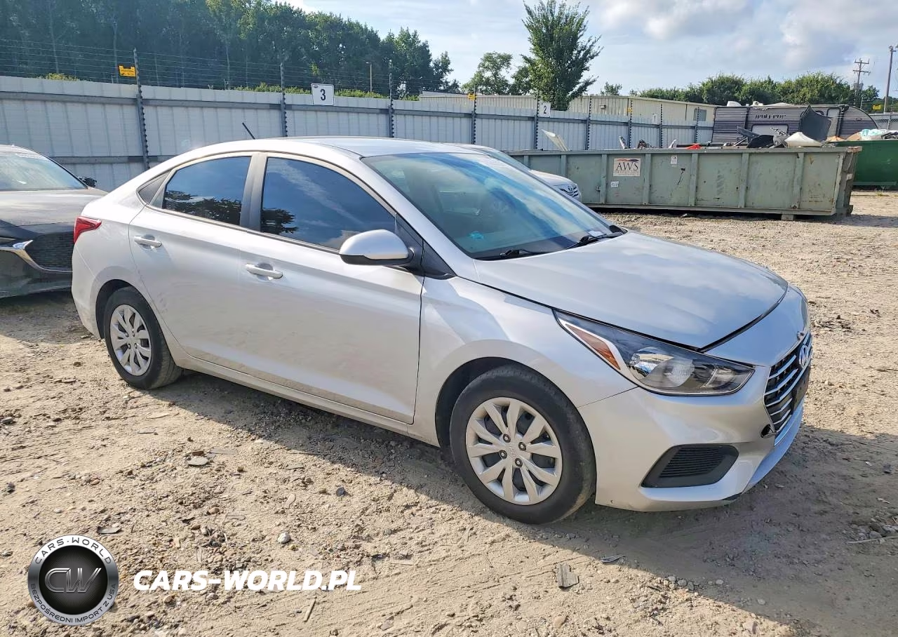 2022 Hyundai Accent Se VIN:3KPC24A67NE184725 - 4