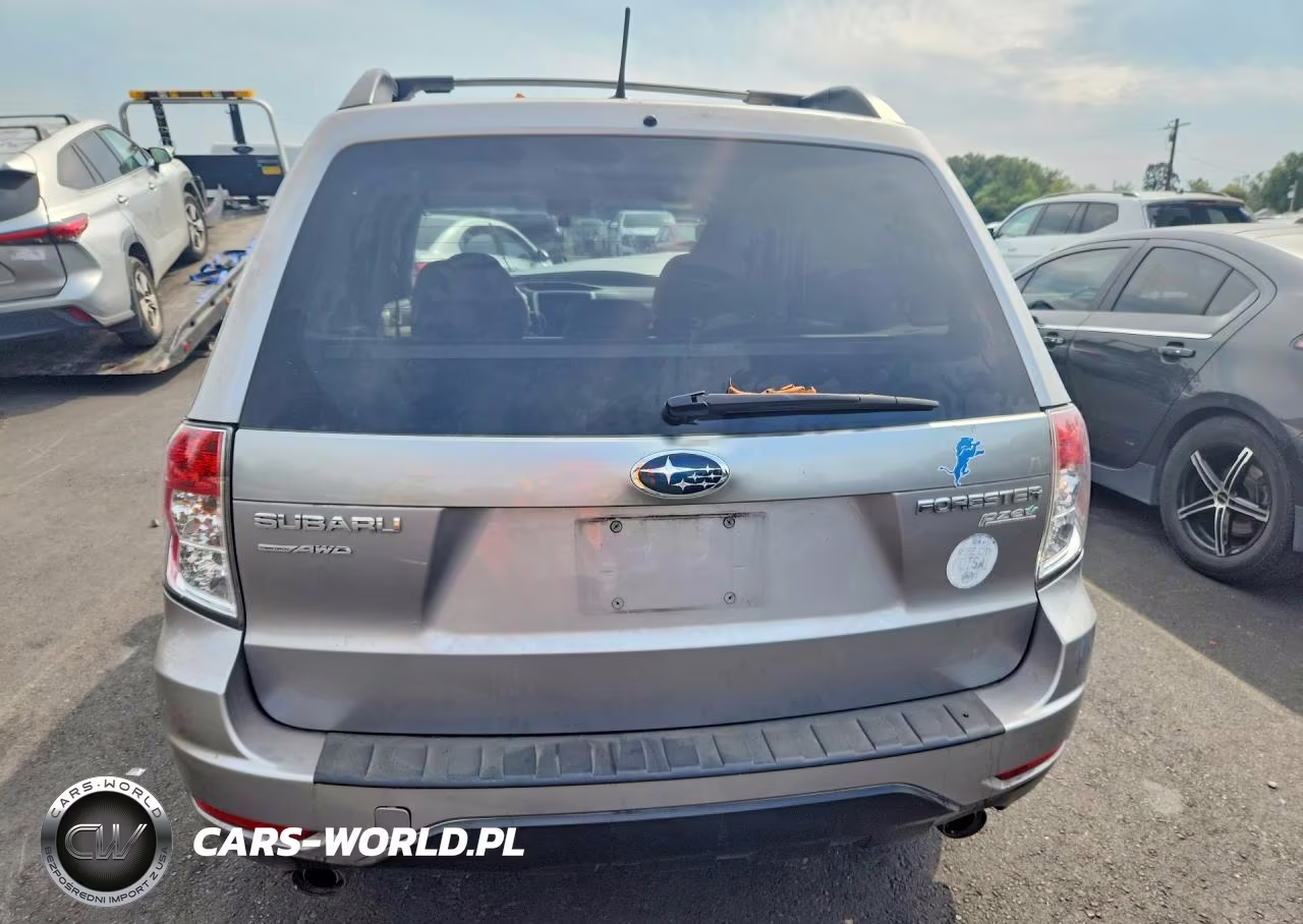 2011 Subaru Forester 2.5X Premium VIN:JF2SHADC8BH766804 - 6