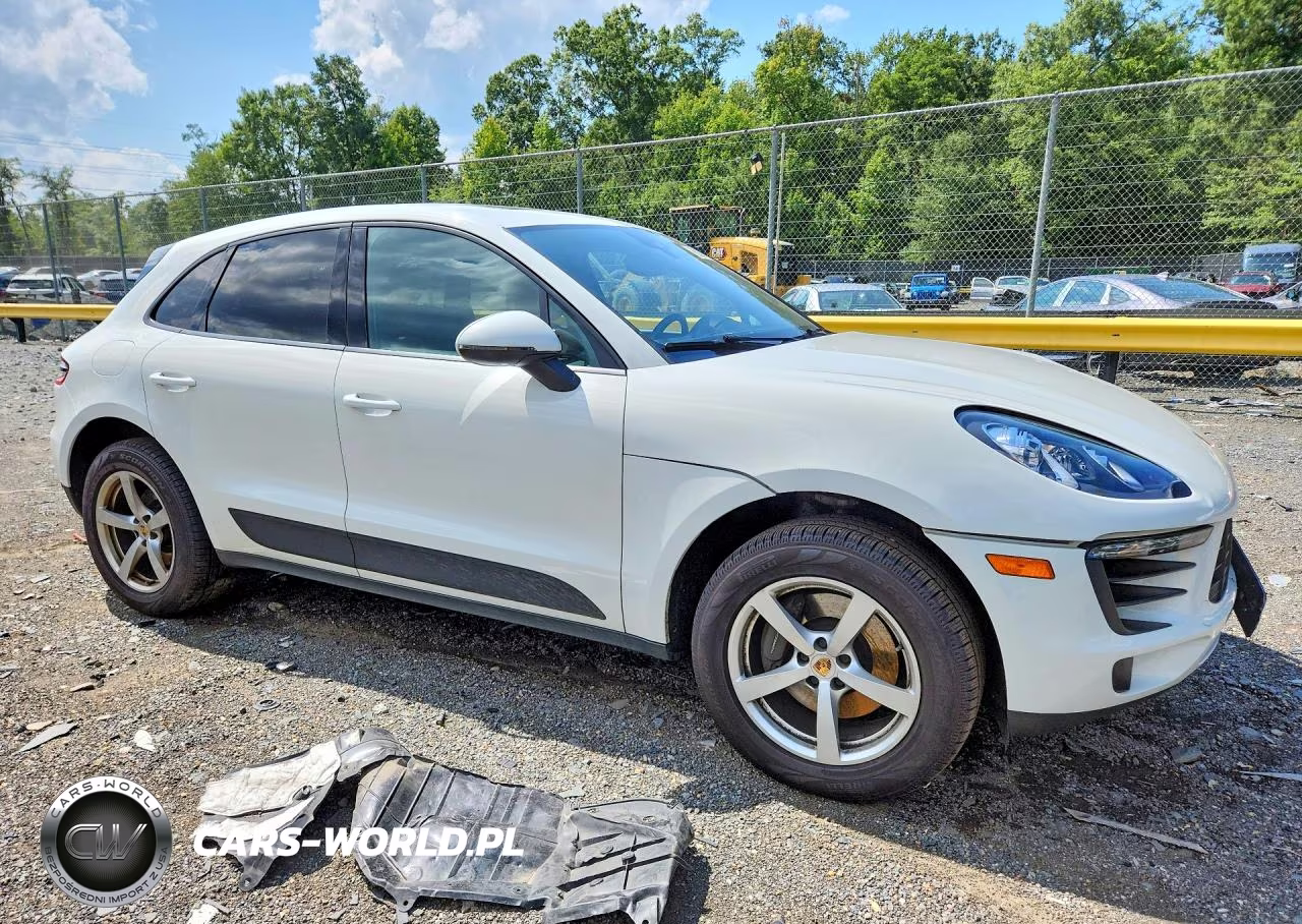2018 Porsche Macan VIN:WP1AA2A50JLB04414 - 4