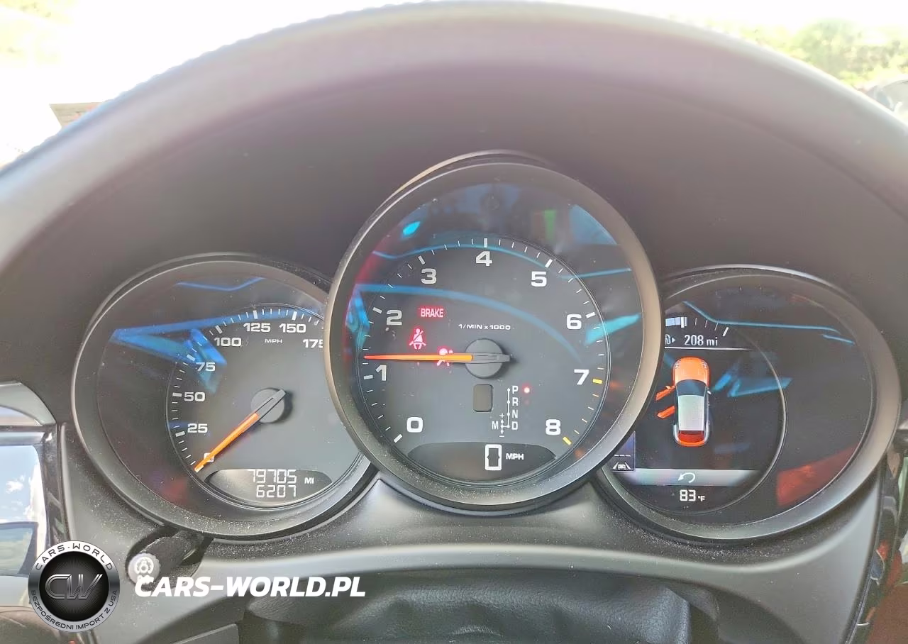 2018 Porsche Macan VIN:WP1AA2A50JLB04414 - 9