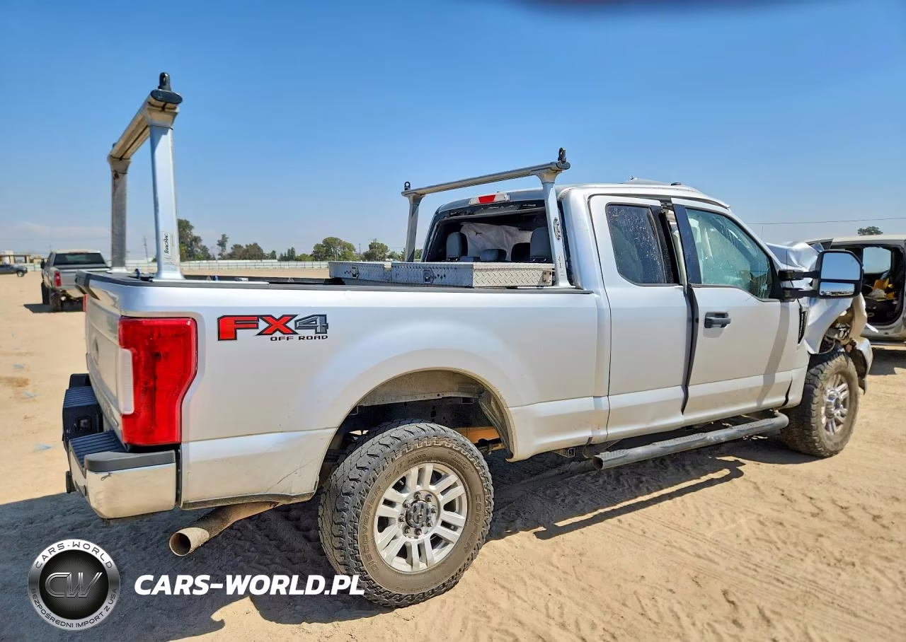 2019 Ford F250 Super Duty VIN:1FT7X2B69KED67878 - 3
