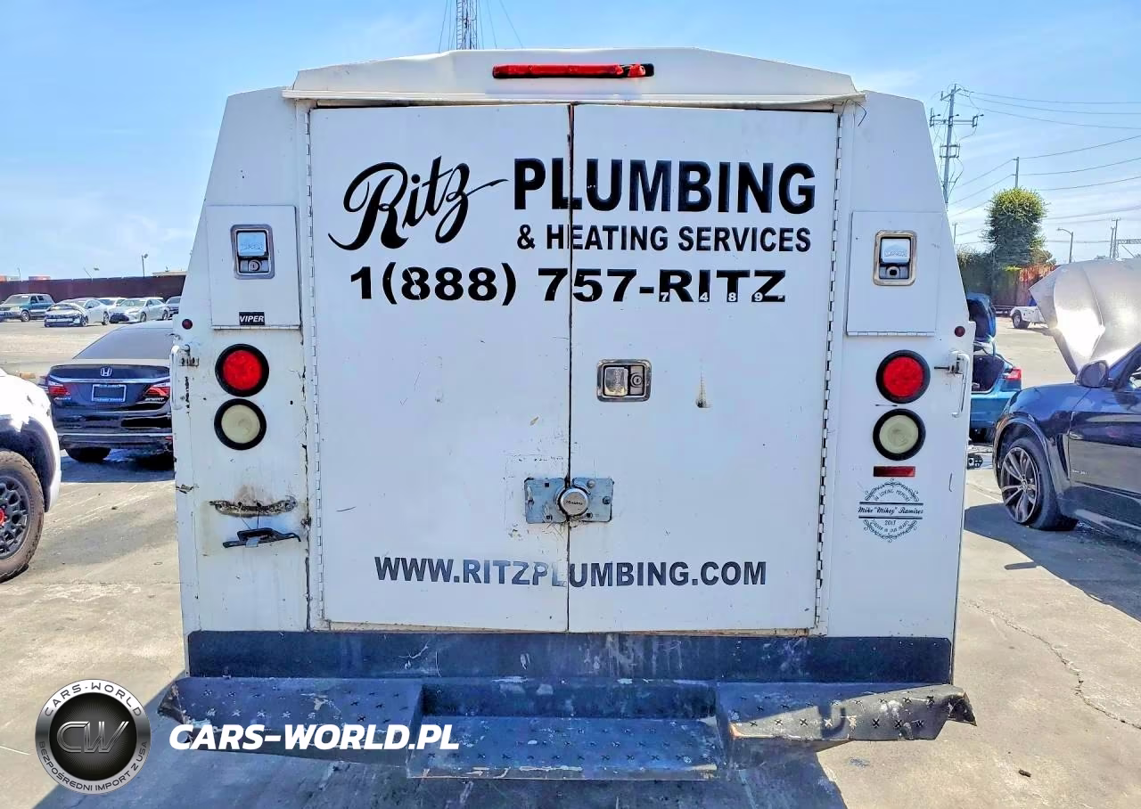 2013 Ford Econoline E350 Super Duty Cutaway Van VIN:1FDWE3FL5DDA02562 - 6