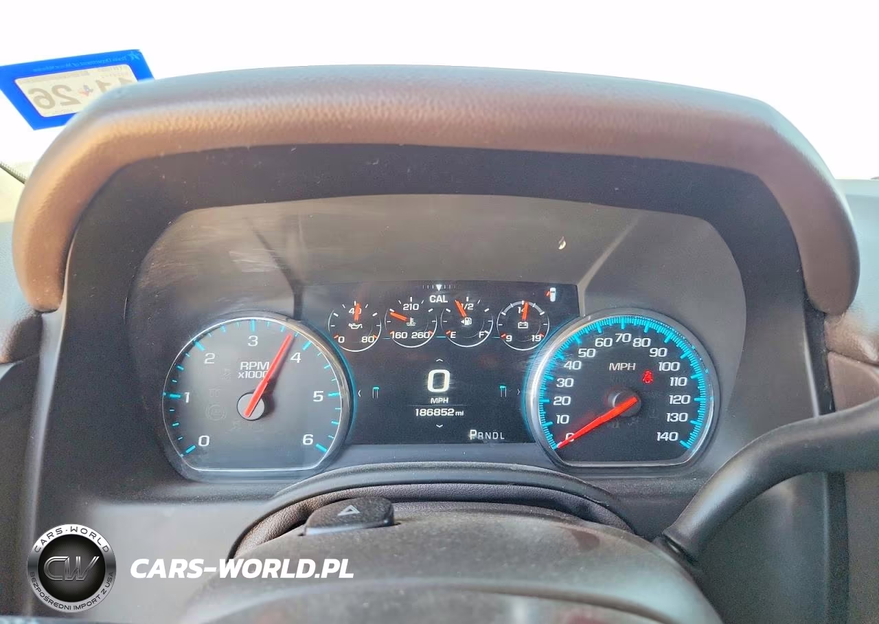 2017 Chevrolet Tahoe C1500 Lt VIN:1GNSCBKC5HR284758 - 9