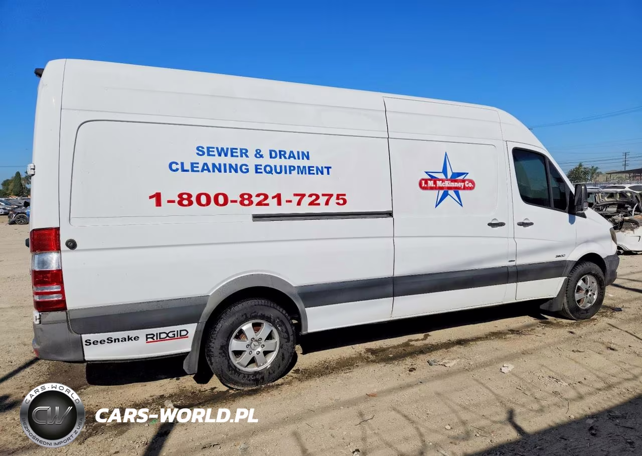 2015 Mercedes-Benz Sprinter 2500 VIN:WD3PE8CC9F5960444 - 3