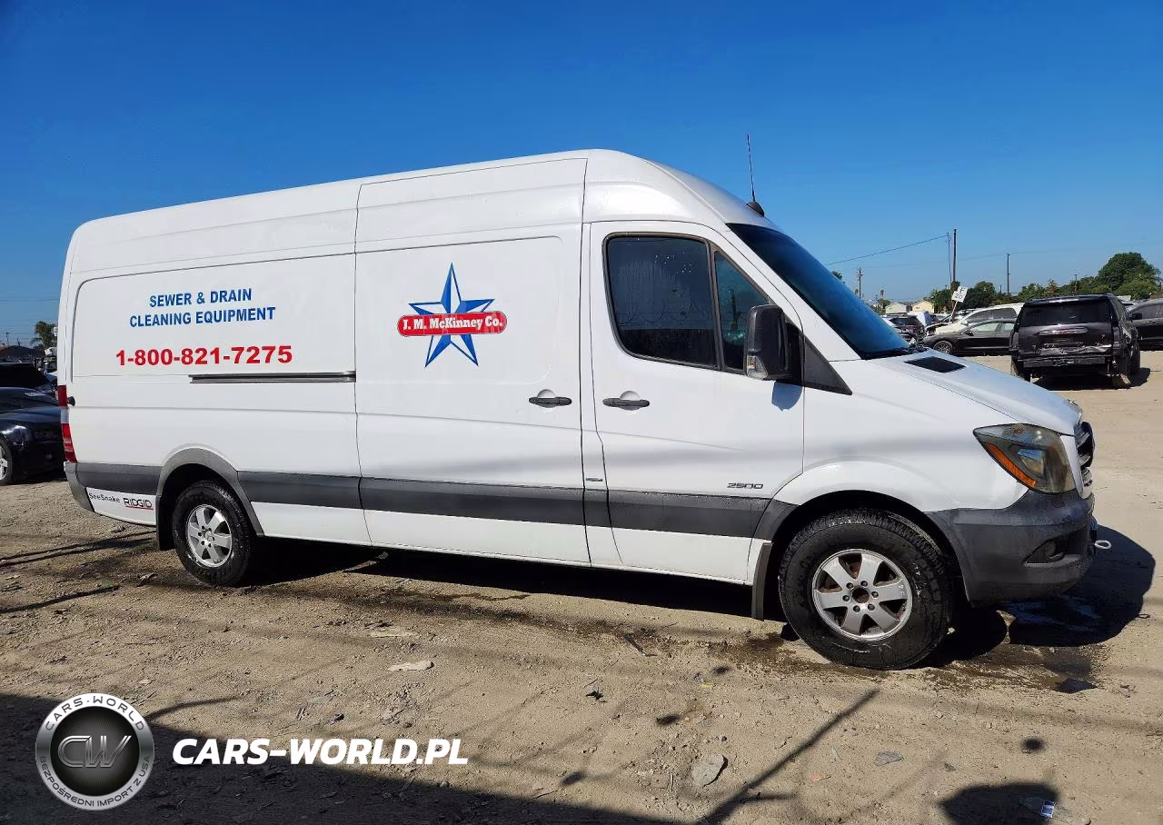 2015 Mercedes-Benz Sprinter 2500 VIN:WD3PE8CC9F5960444 - 4