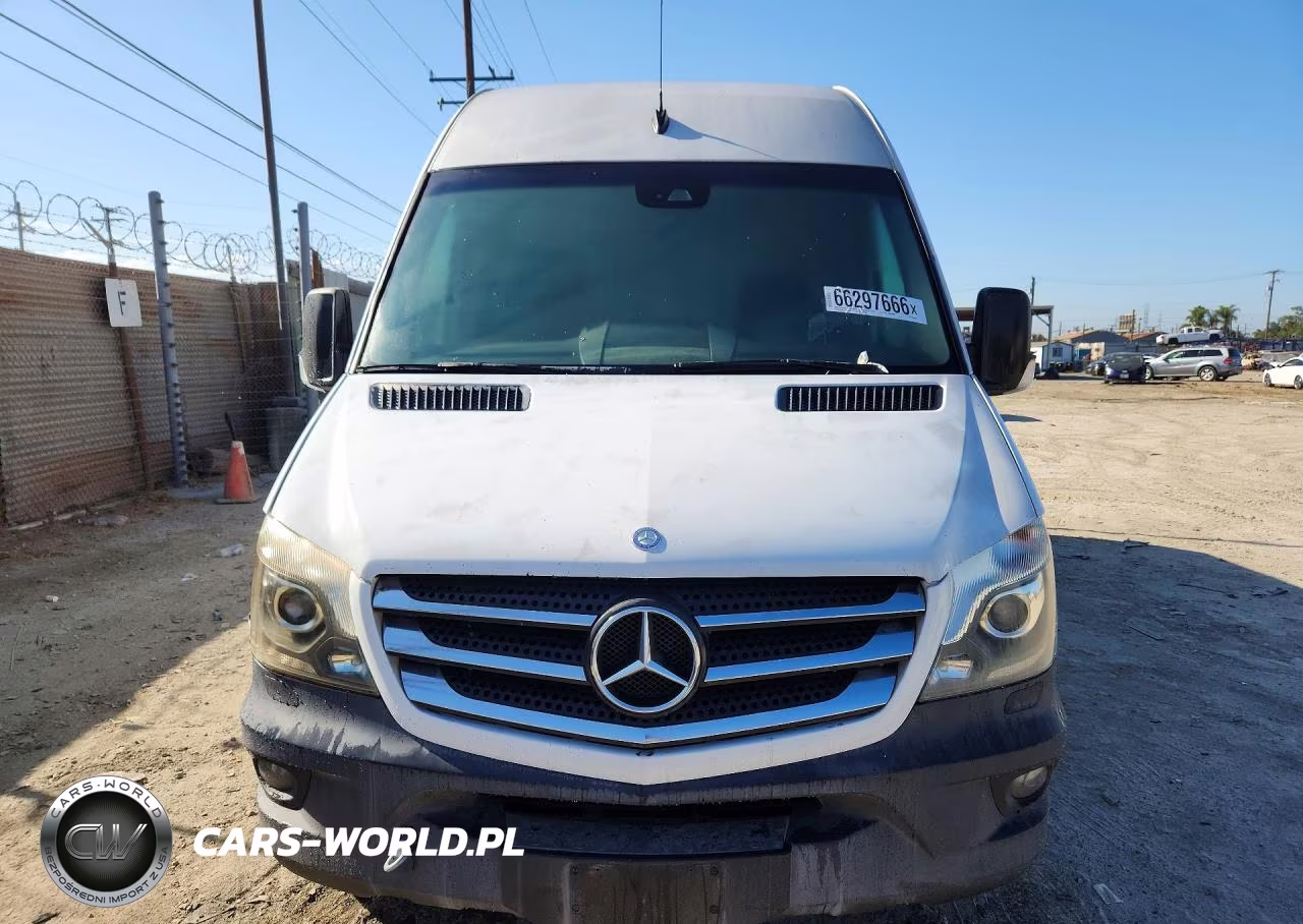 2015 Mercedes-Benz Sprinter 2500 VIN:WD3PE8CC9F5960444 - 5