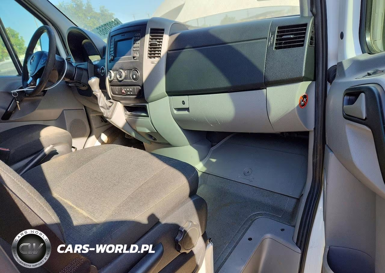 2015 Mercedes-Benz Sprinter 2500 VIN:WD3PE8CC9F5960444 - 8