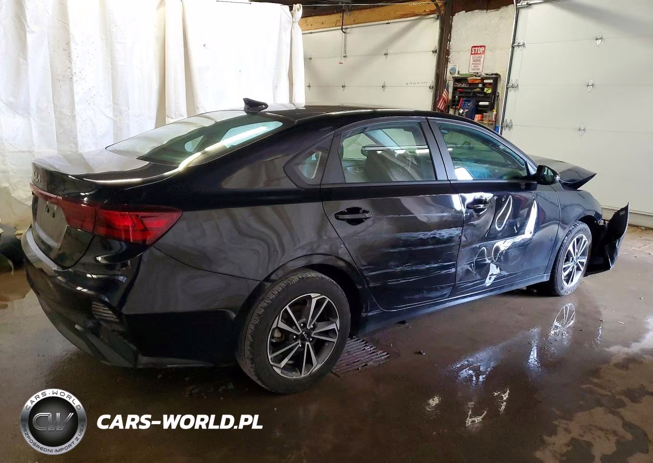2024 Kia Forte Lxs VIN:3KPF24AD6RE818544 - 3