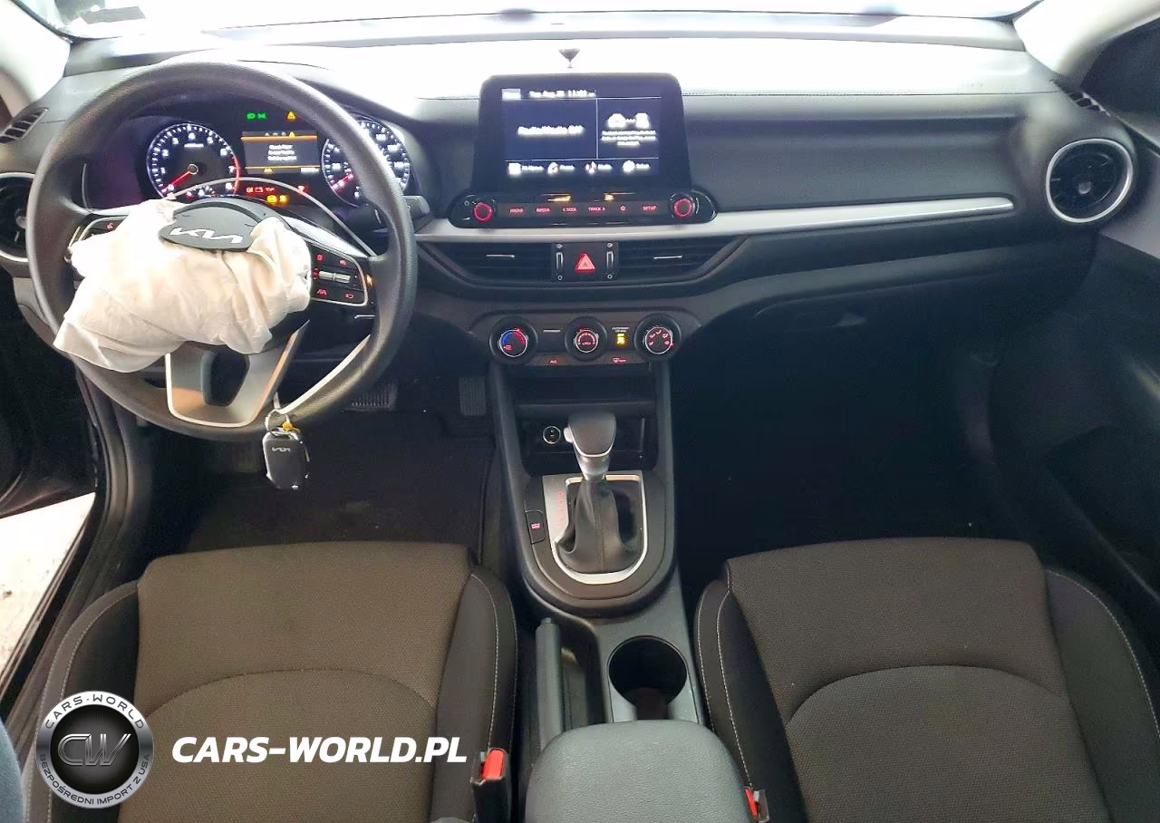 2024 Kia Forte Lxs VIN:3KPF24AD6RE818544 - 8