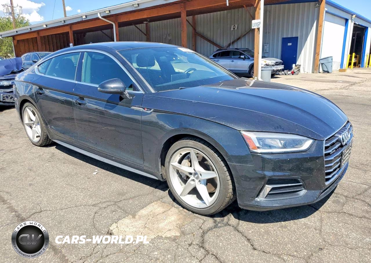 2018 Audi A5 Prestige S-Line VIN:WAUFNCF52JA079471 - 4