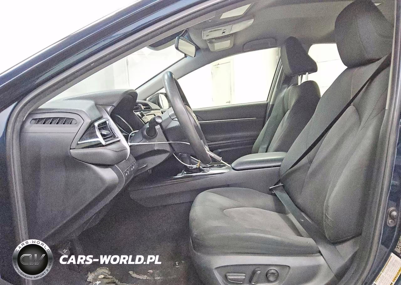 2018 Toyota Camry Le VIN:JTNB11HK8J3025726 - 7