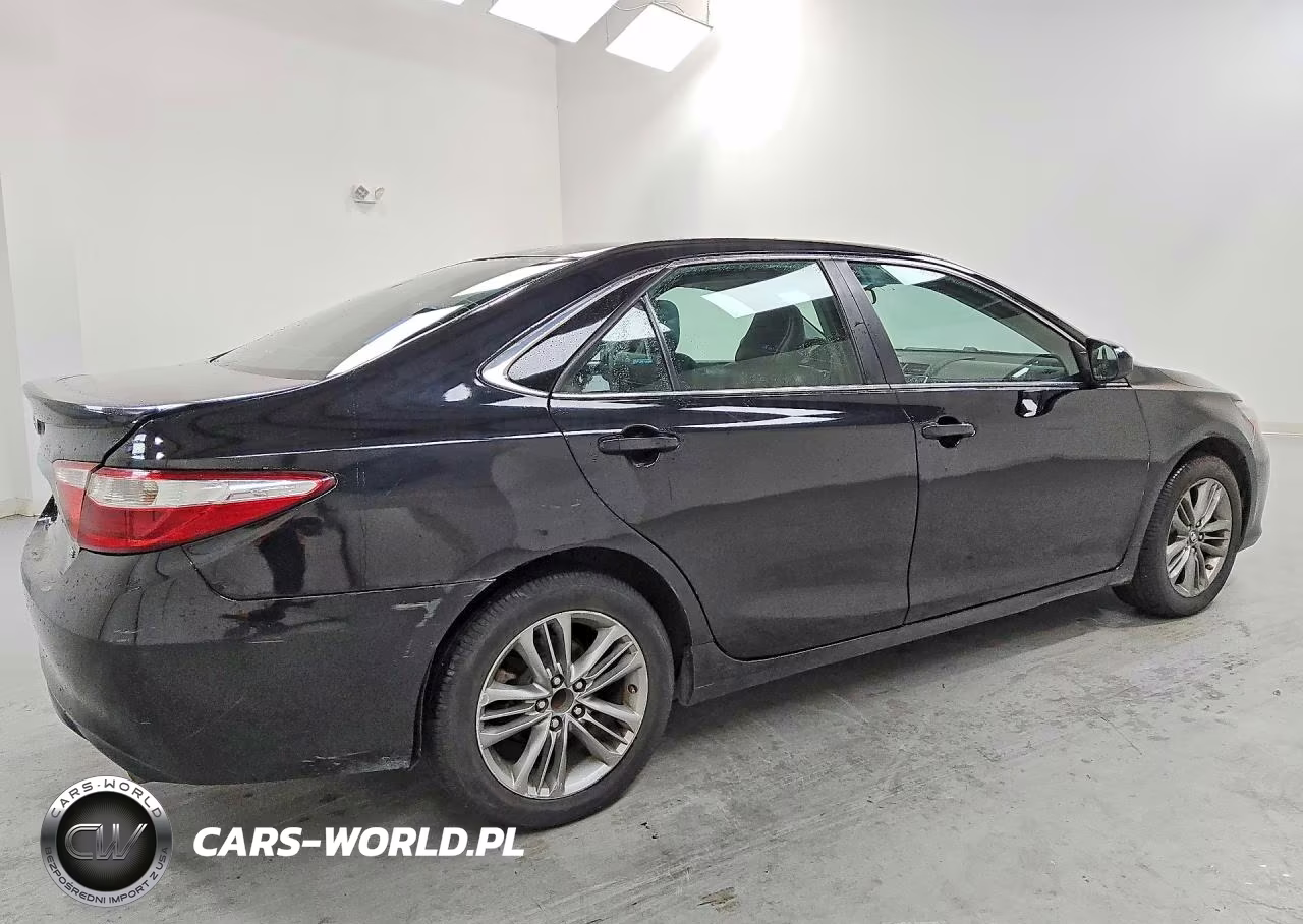 2016 Toyota Camry Se VIN:4T1BF1FK5GU203261 - 3