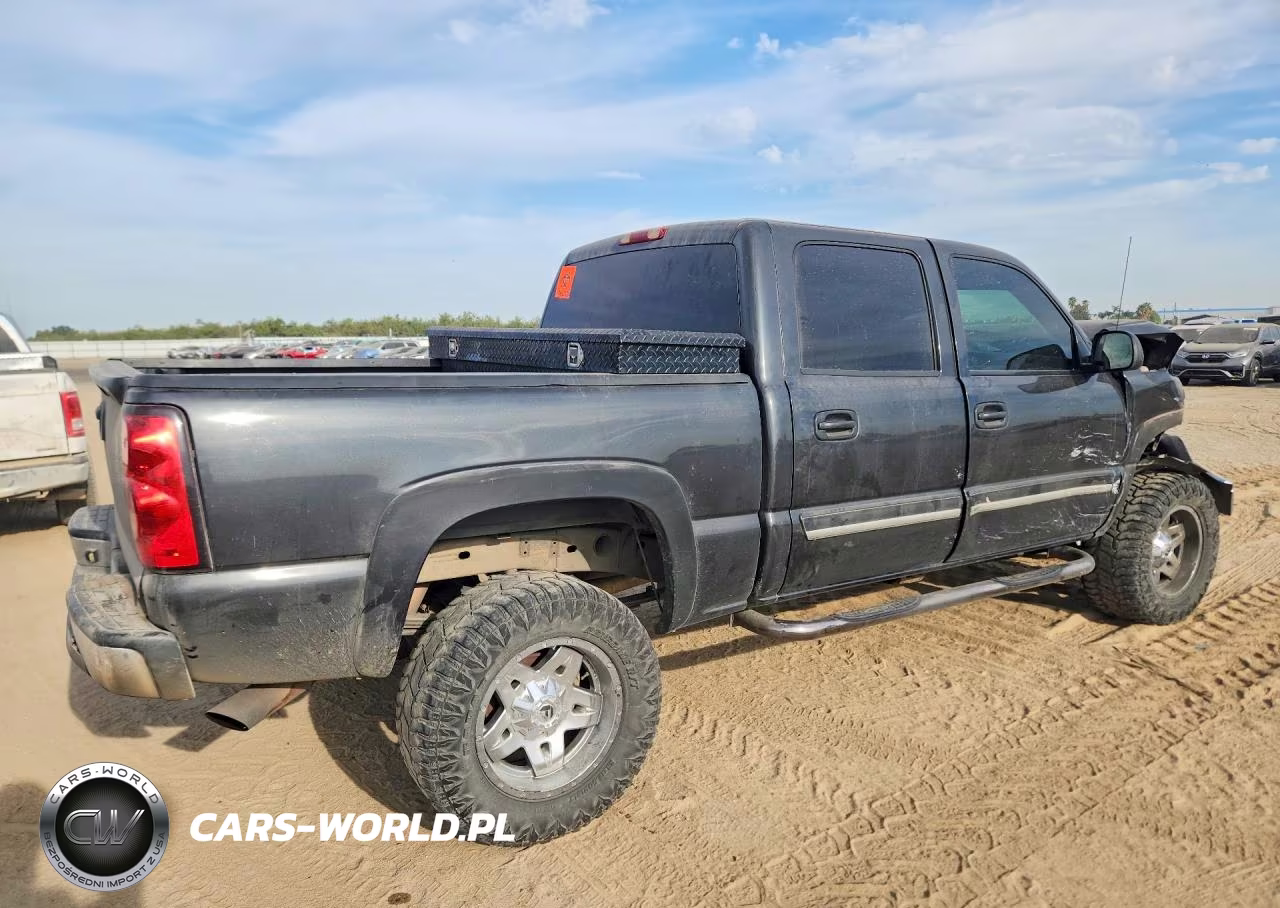 2005 Chevrolet Silverado K1500 VIN:2GCEK13T251293178 - 3