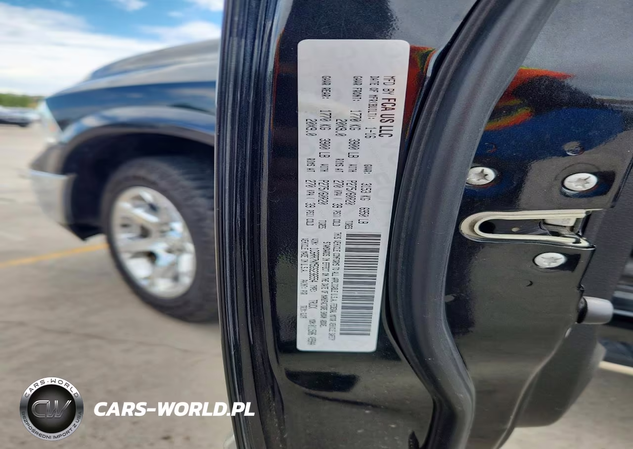 2016 Ram 1500 Laramie VIN:1C6RR7NM5GS236554 - 12