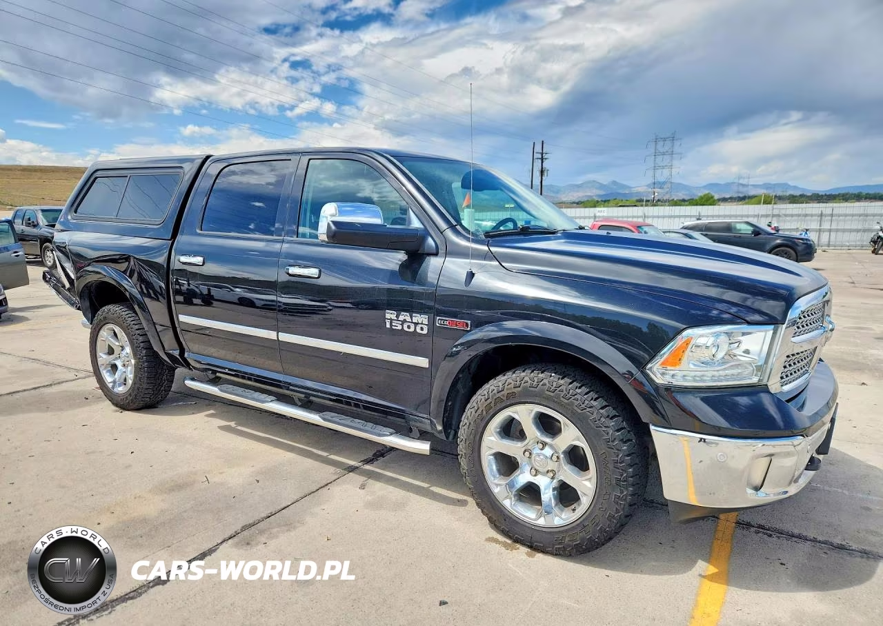 2016 Ram 1500 Laramie VIN:1C6RR7NM5GS236554 - 4