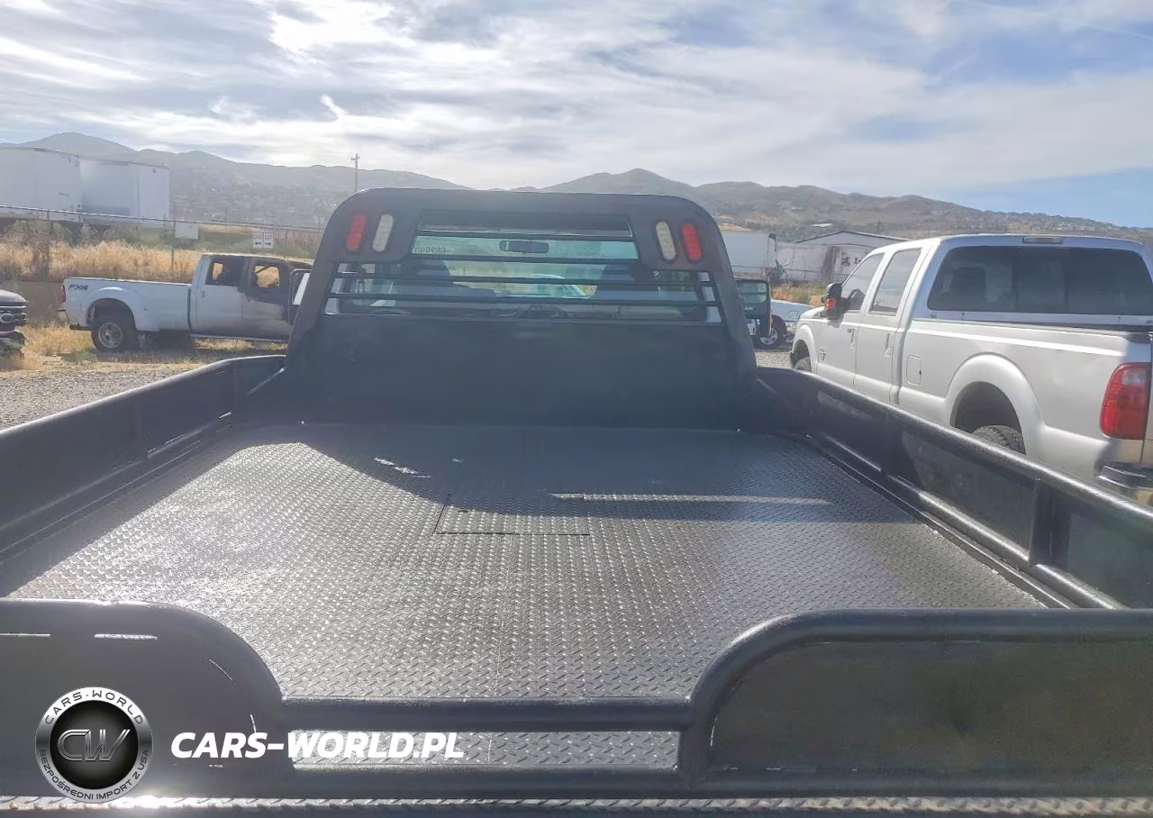 2010 Ford F450 Super Duty VIN:1FDAF4HR9AEA72585 - 10