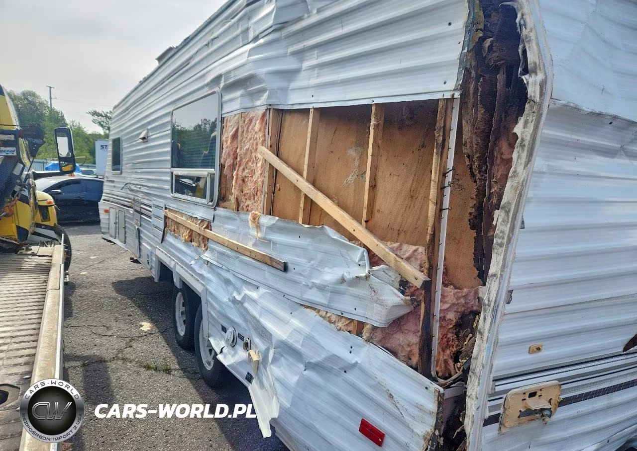 2000 Shasta Coachmen Camper VIN:1TS2B5123Y9303161 - 7