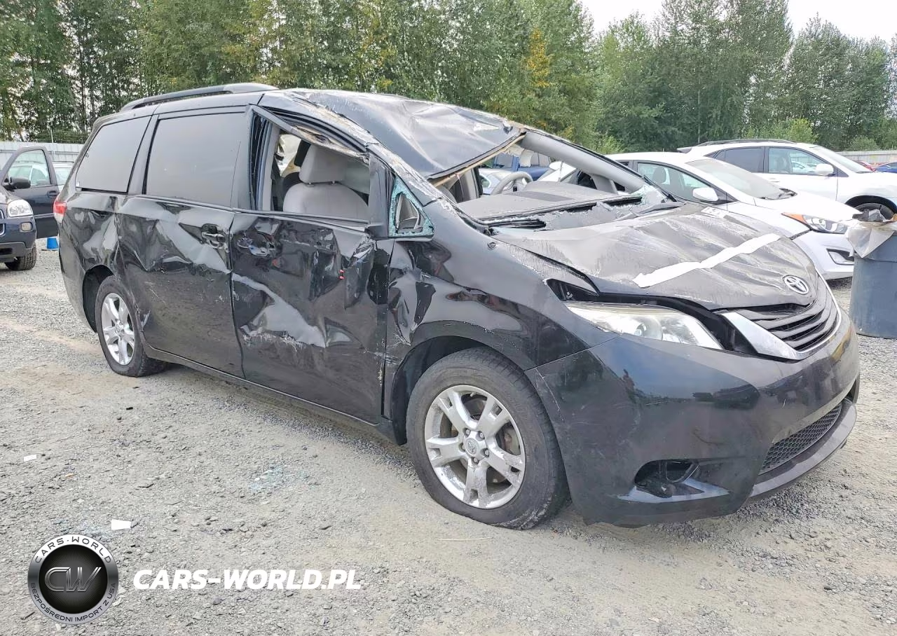 2014 Toyota Sienna Le VIN:5TDJK3DC9ES074039 - 4