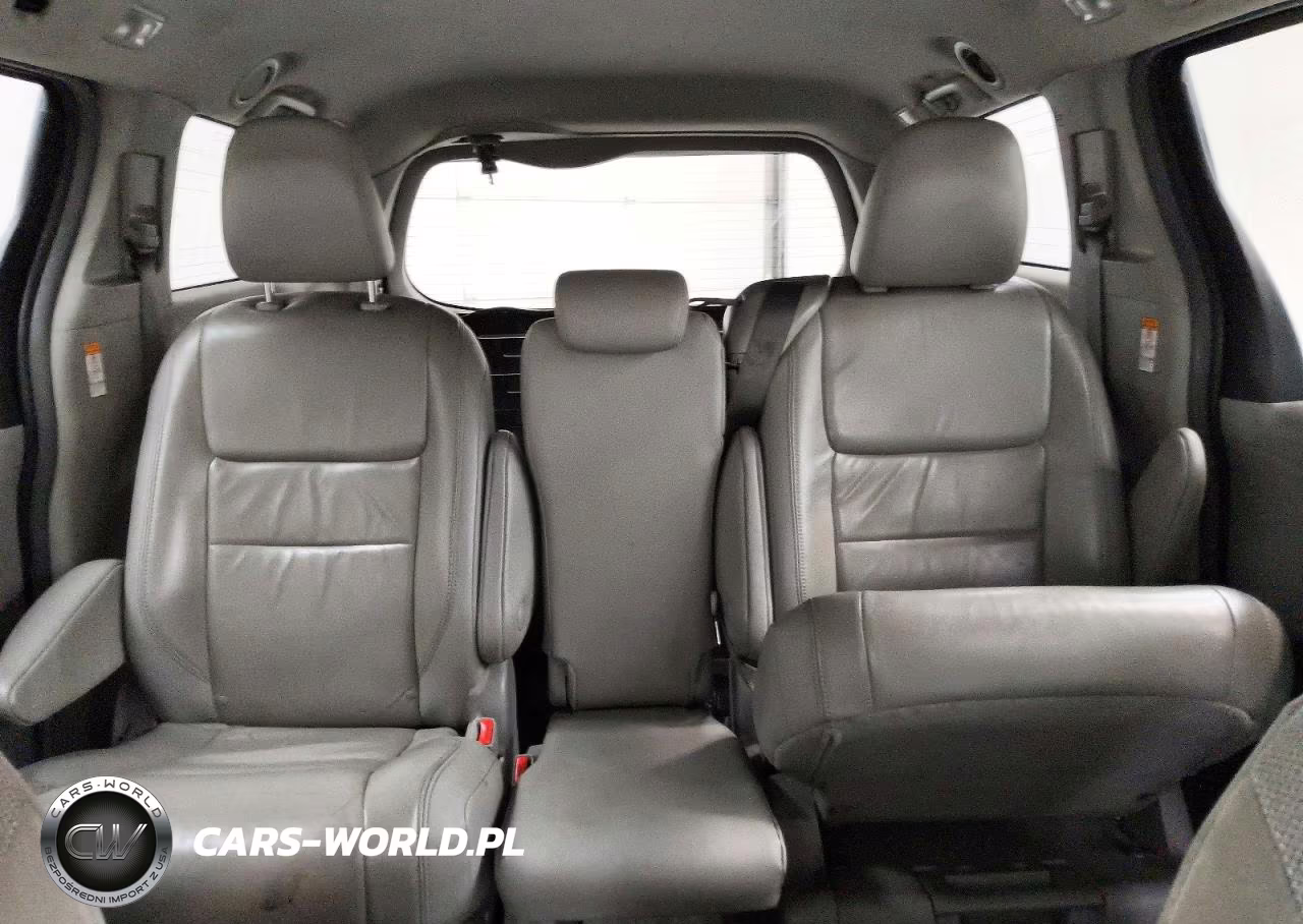 2019 Toyota Sienna L 7-Passenger VIN:5TDZZ3DC3KS011044 - 10