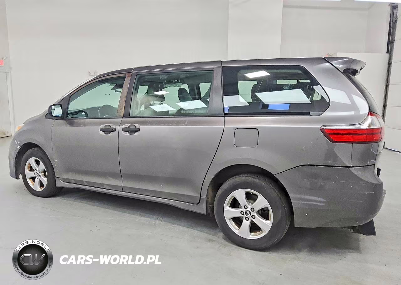 2018 Toyota Sienna L VIN:5TDZZ3DCXJS945085 - 2