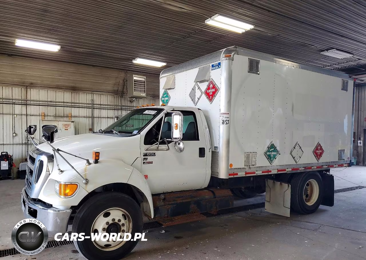 2013 Ford F650 Super Duty Box Truck – zdjęcie 1 z 12
