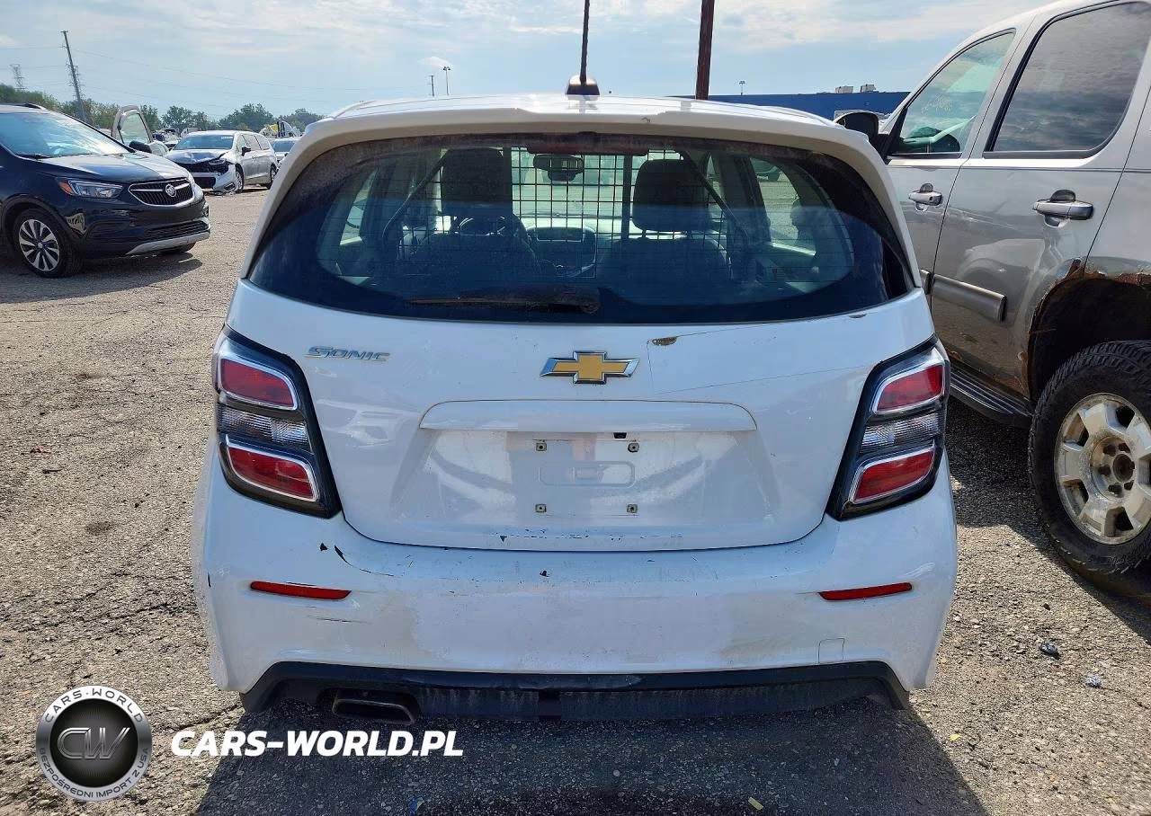 2020 Chevrolet Sonic VIN:1G1JG6SB6L4135782 - 6