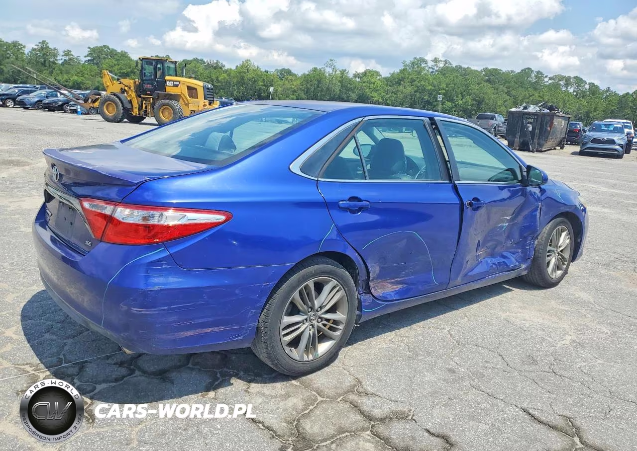 2015 Toyota Camry Se VIN:4T1BF1FK8FU903046 - 3