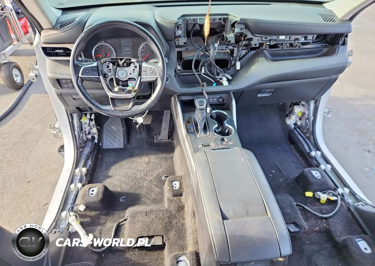 2022 Toyota Highlander Le VIN:5TDZZRAH1NS544730 - 8