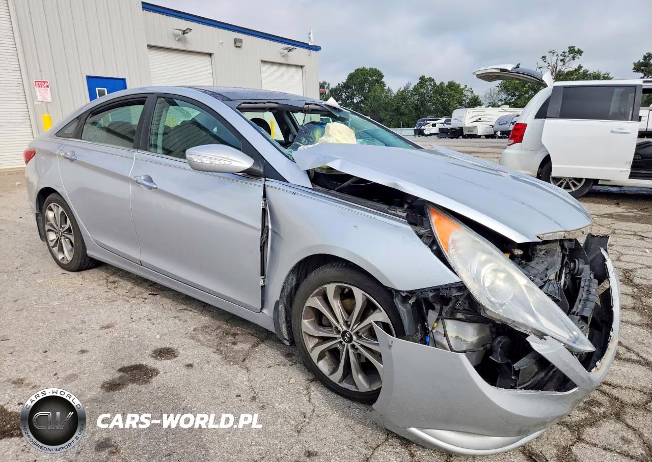 2013 Hyundai Sonata Se VIN:5NPEC4AB5DH739507 - 4