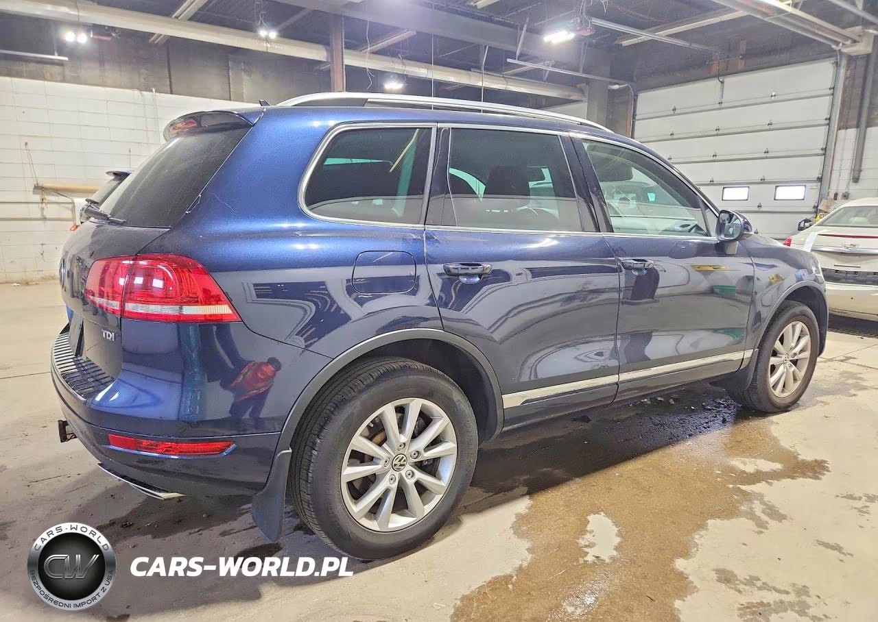 2013 Volkswagen Touareg V6 Tdi VIN:WVGEP9BP4DD012873 - 3