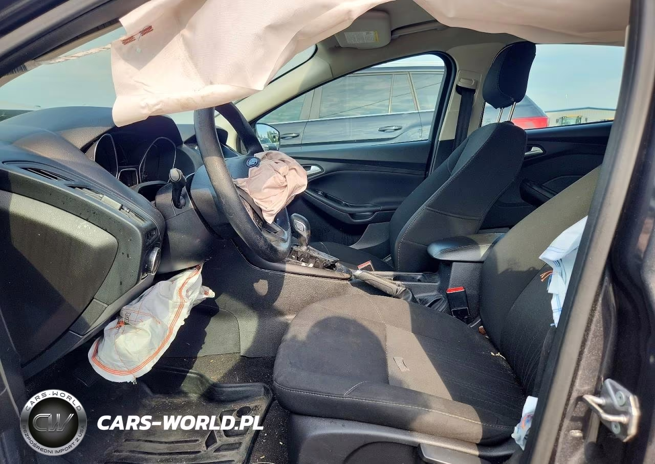 2018 Ford Focus Se VIN:1FADP3K28JL218187 - 7