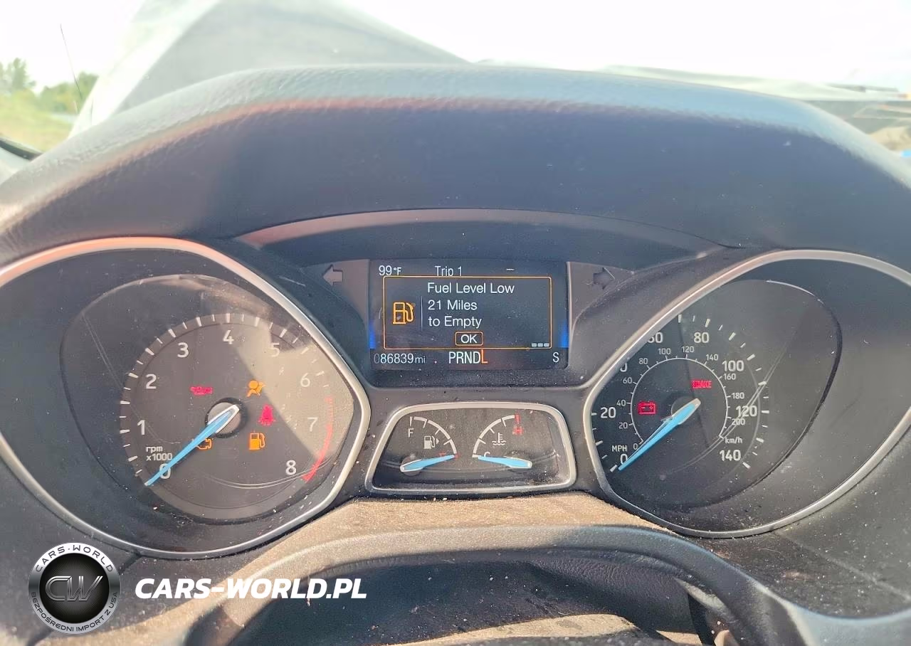 2018 Ford Focus Se VIN:1FADP3K28JL218187 - 9