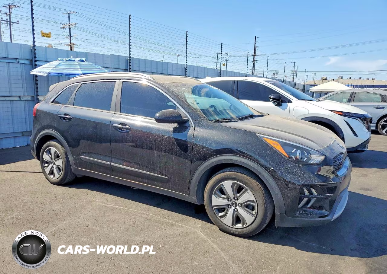 2020 Kia Niro Lx VIN:KNDCB3LC4L5365612 - 4