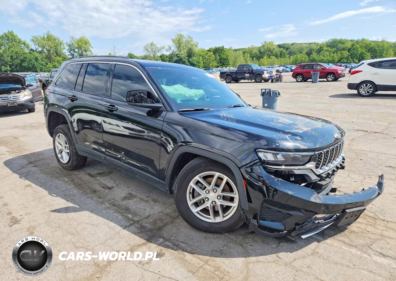 2024 Jeep Grand Cherokee Laredo VIN:1C4RJHAG5RC158859 - 4