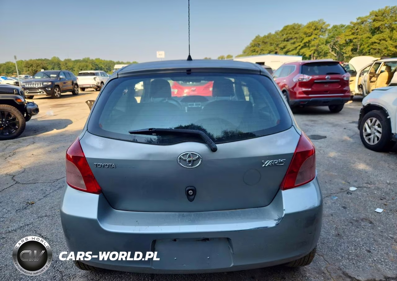 2007 Toyota Yaris Base VIN:JTDJT923X75103804 - 6