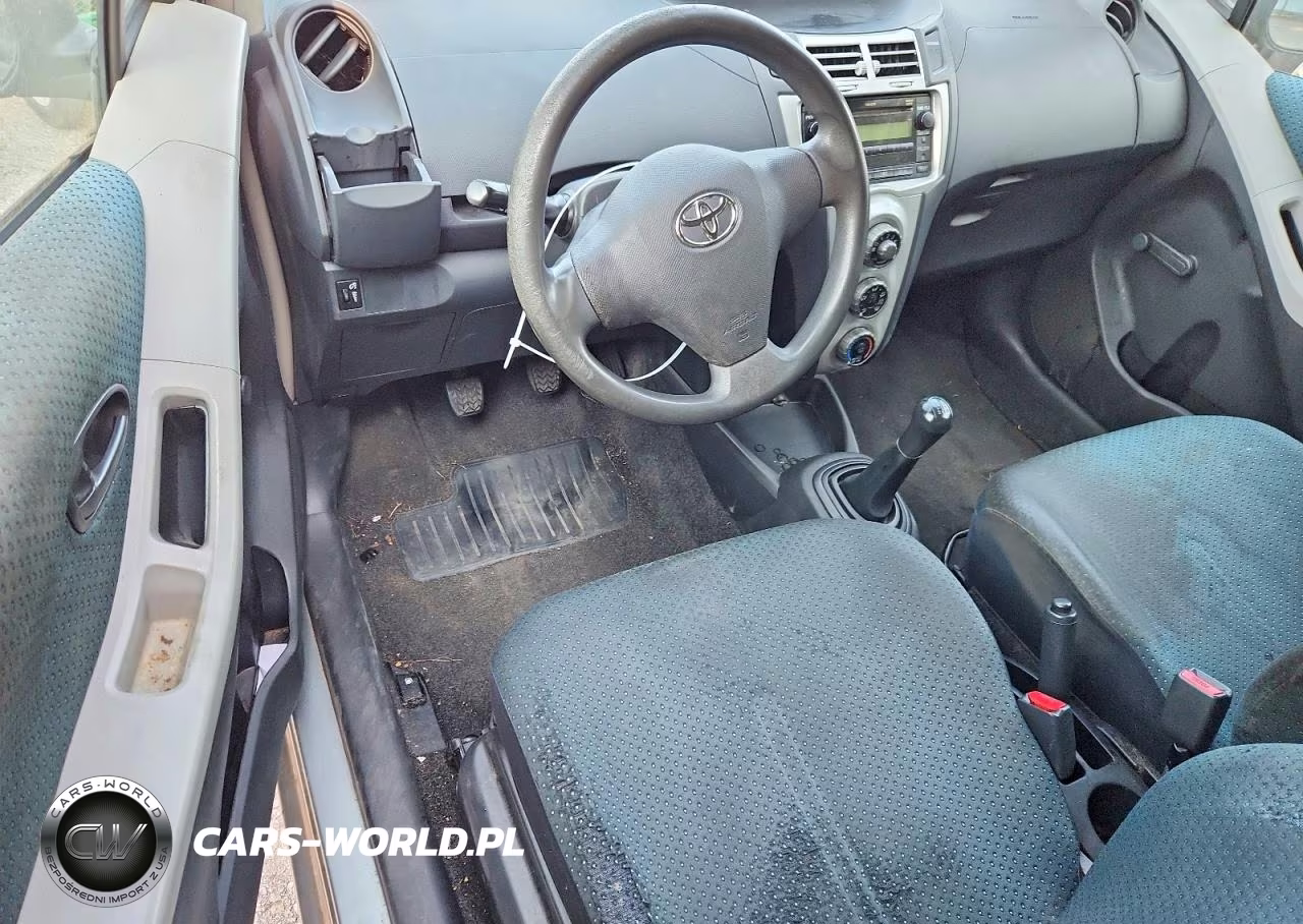 2007 Toyota Yaris Base VIN:JTDJT923X75103804 - 8