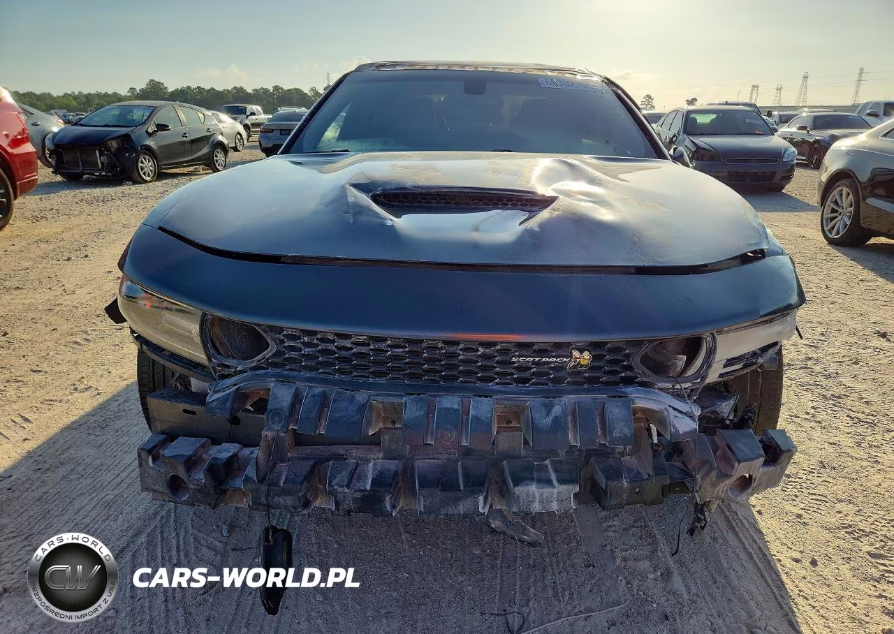 2019 Dodge Charger Scat Pack VIN:2C3CDXGJ4KH530564 - 5