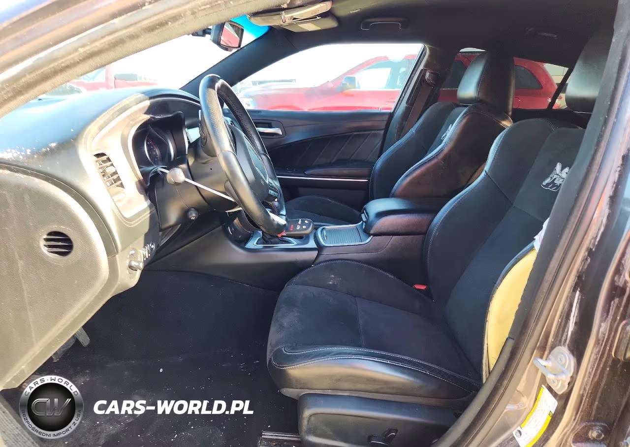 2019 Dodge Charger Scat Pack VIN:2C3CDXGJ4KH530564 - 7