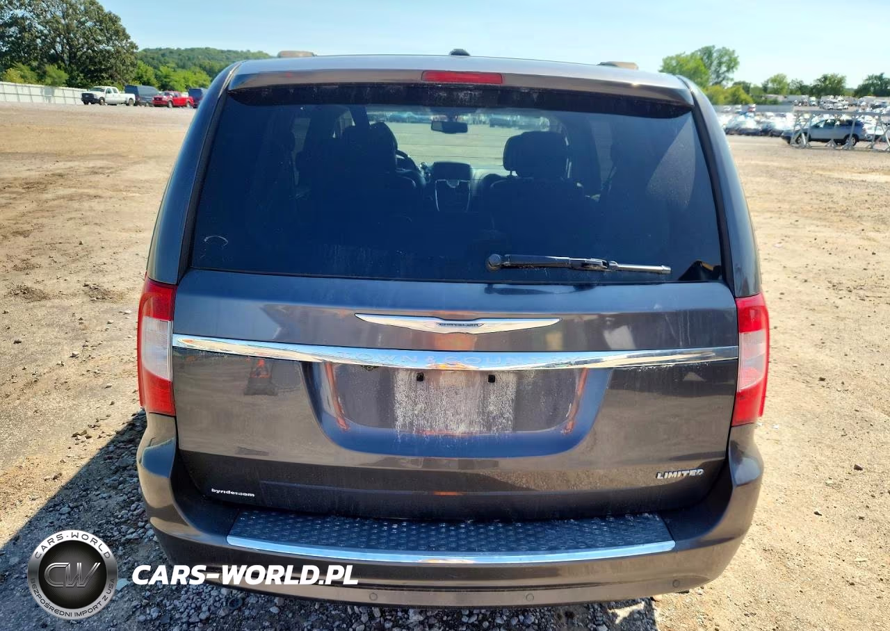 2015 Chrysler Town & Country Limited Platinum VIN:2C4RC1GG9FR506108 - 6
