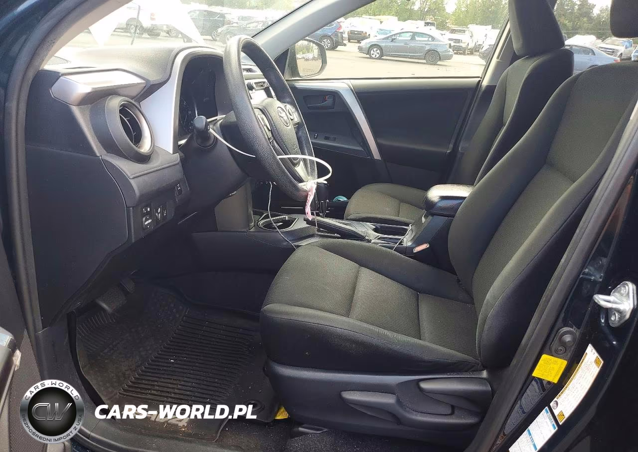 2018 Toyota Rav4 Le VIN:JTMBFREV2JD251340 - 7