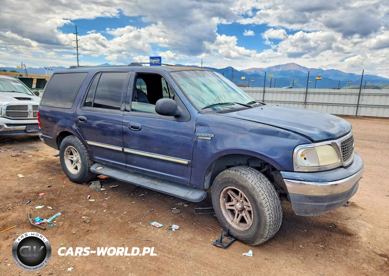 2000 Ford Expedition Xlt VIN:1FMPU16L2YLA60765 - 4